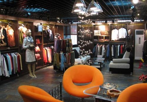 独具一格的服装店铺名字大全 独具一格的服装店铺名字大全